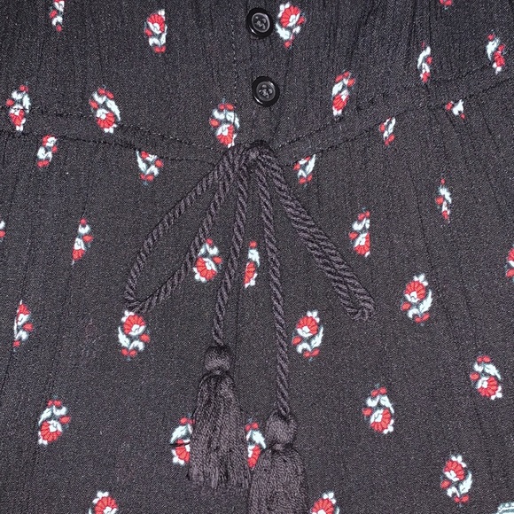 Patterned Romper - Picture 5 of 5